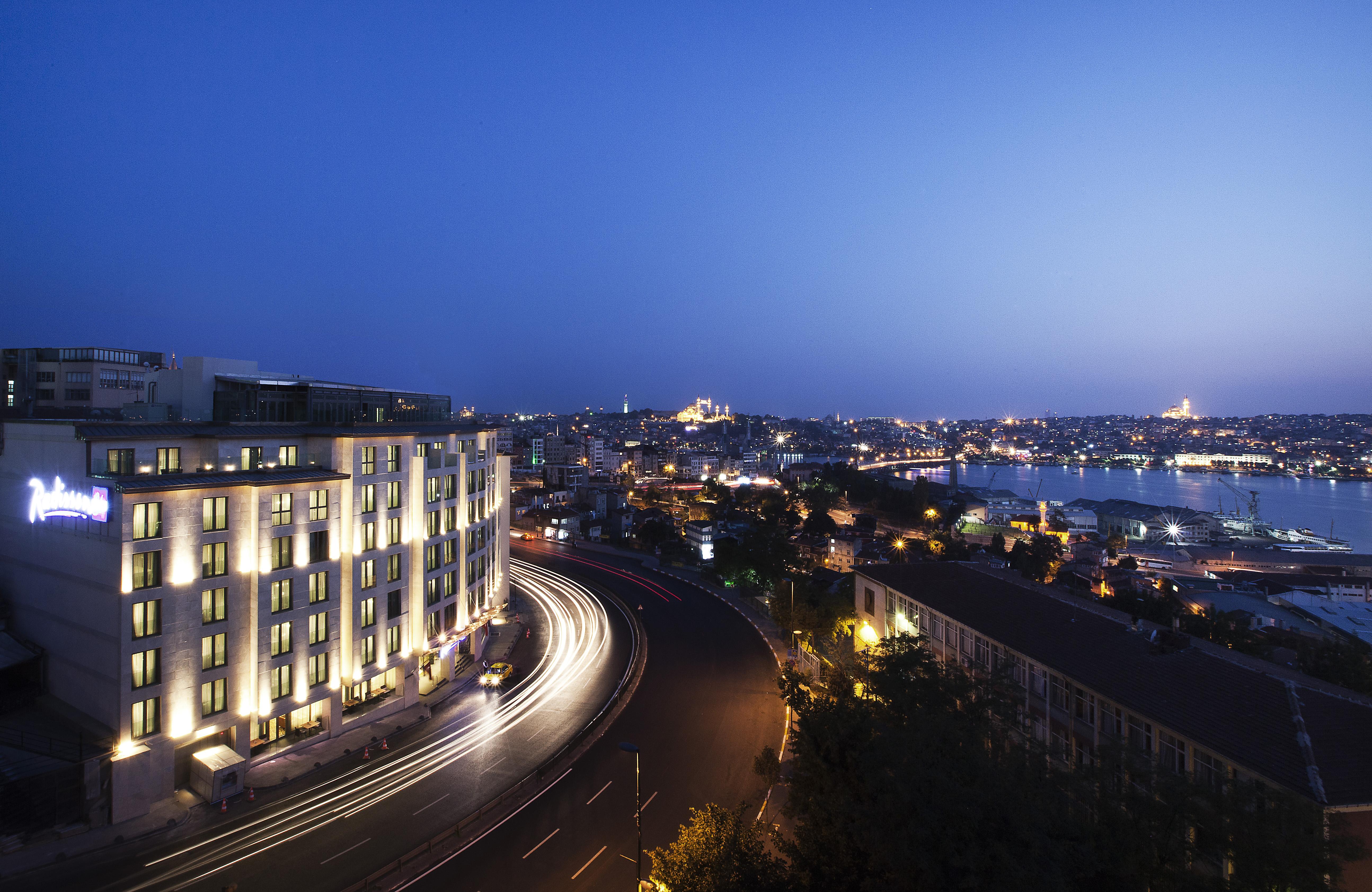 Radisson Blu Hotel Istanbul Pera Εξωτερικό φωτογραφία The Nile River in Cairo