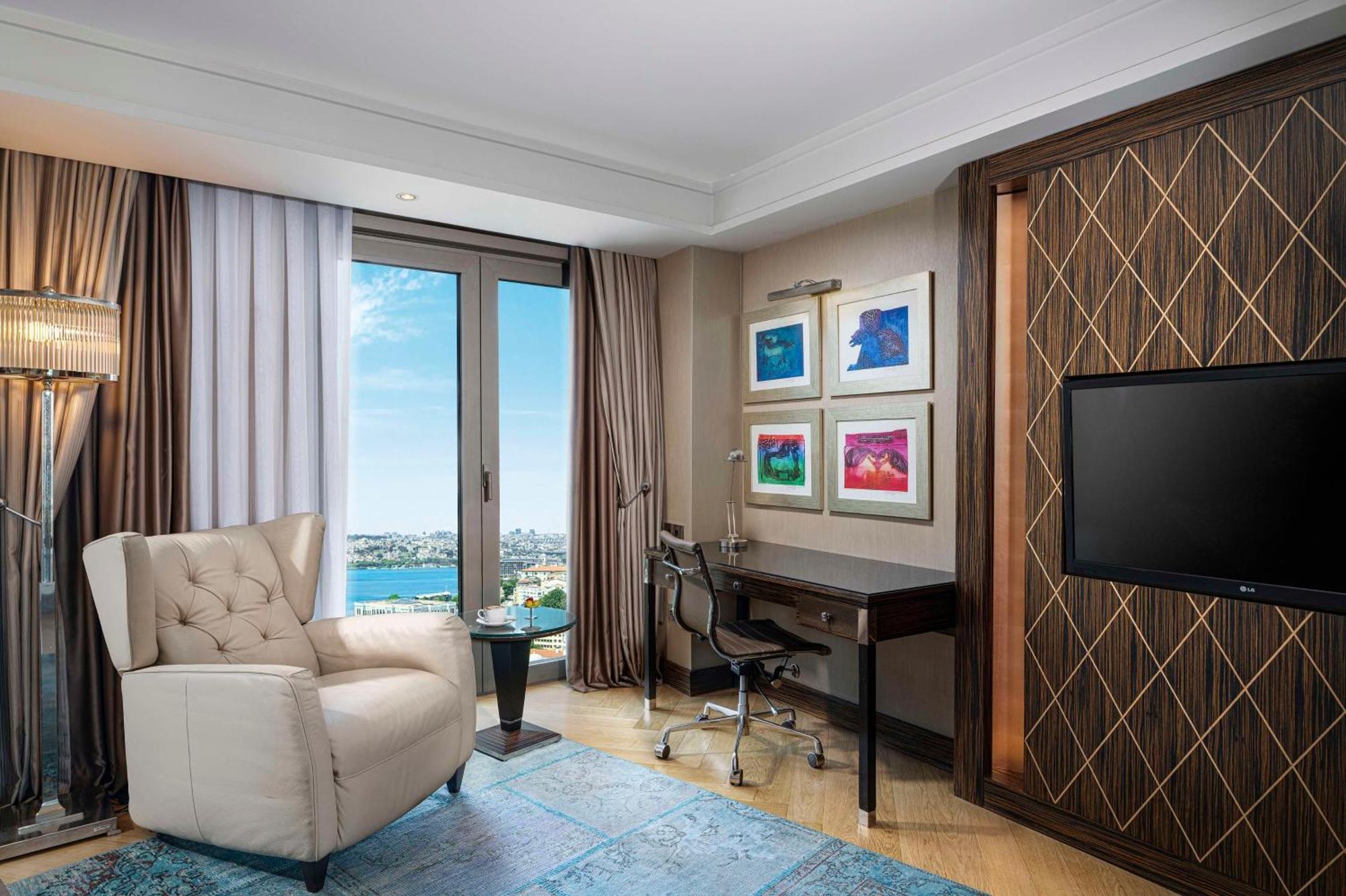 Radisson Blu Hotel Istanbul Pera Εξωτερικό φωτογραφία A room at the hotel