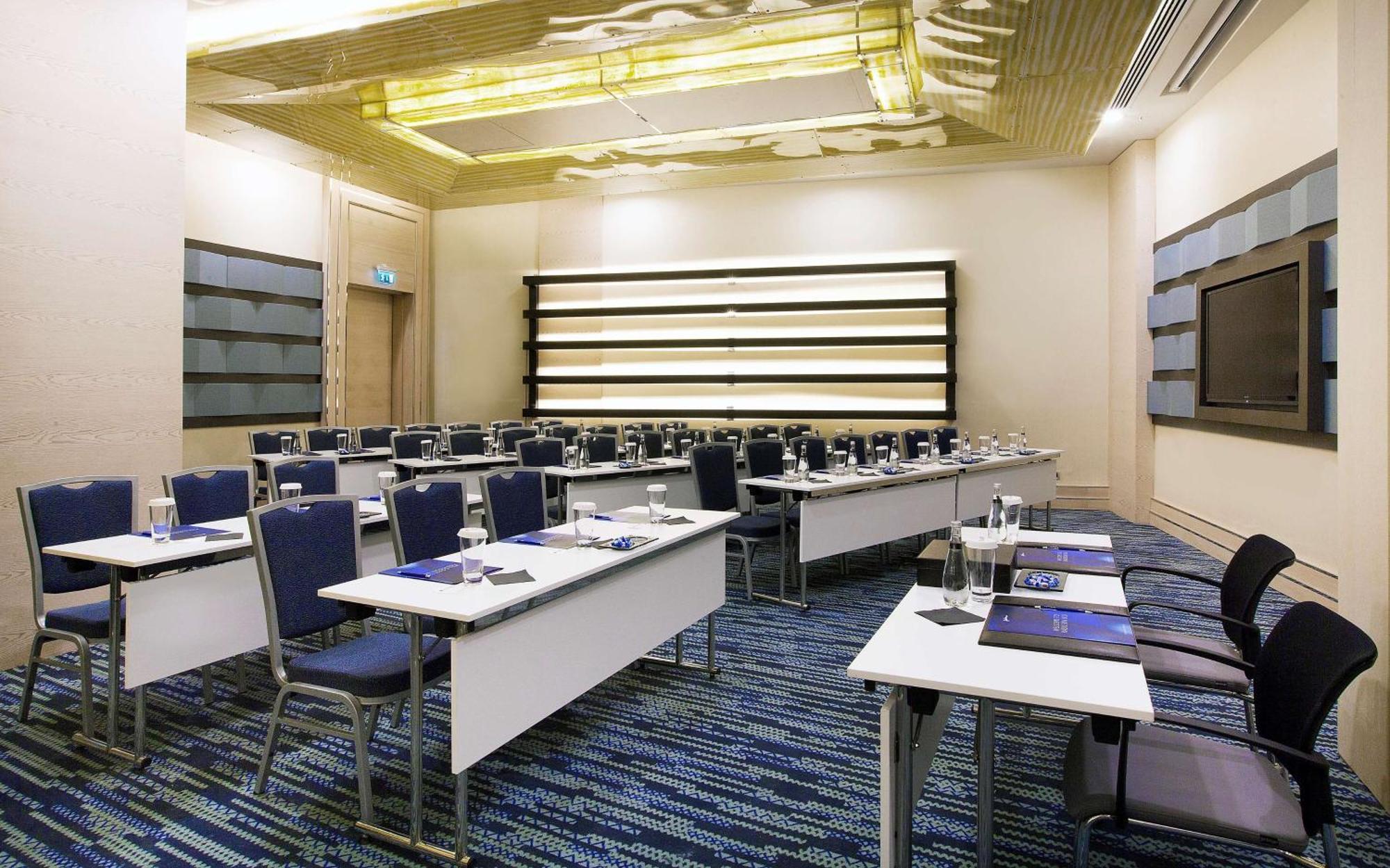 Radisson Blu Hotel Istanbul Pera Εξωτερικό φωτογραφία Meeting room