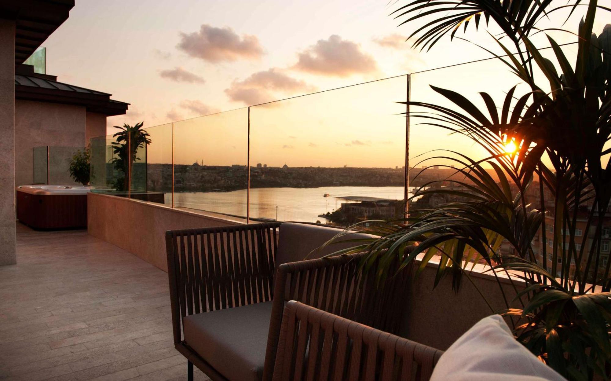 Radisson Blu Hotel Istanbul Pera Εξωτερικό φωτογραφία