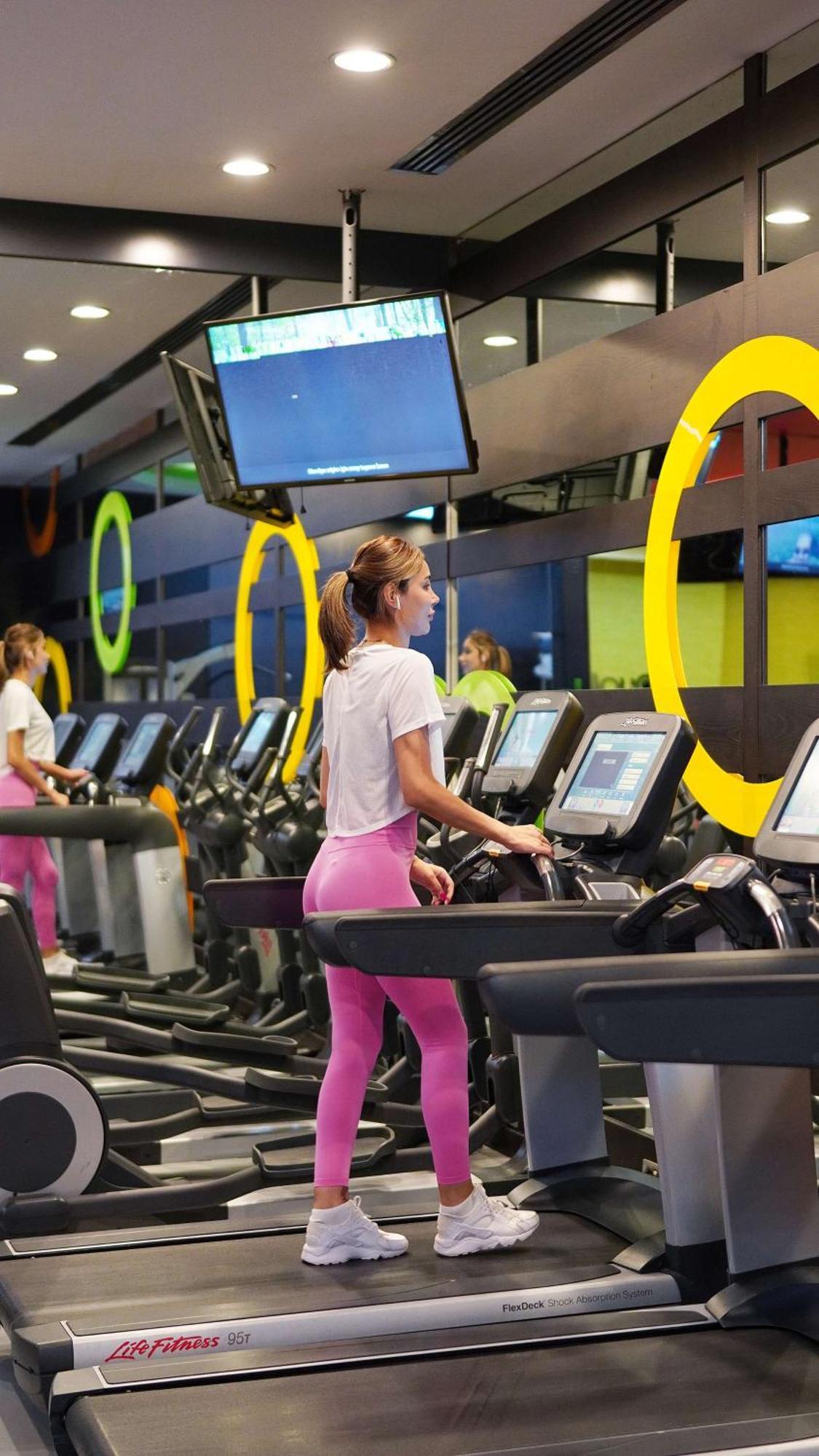 Radisson Blu Hotel Istanbul Pera Εξωτερικό φωτογραφία Anytime Fitness